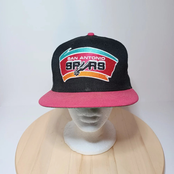 MITCHELL & NESS NBA San Antonio Spurs Men's 2 Tone Classic Snapback Hat Black/Ro - Picture 1 of 6